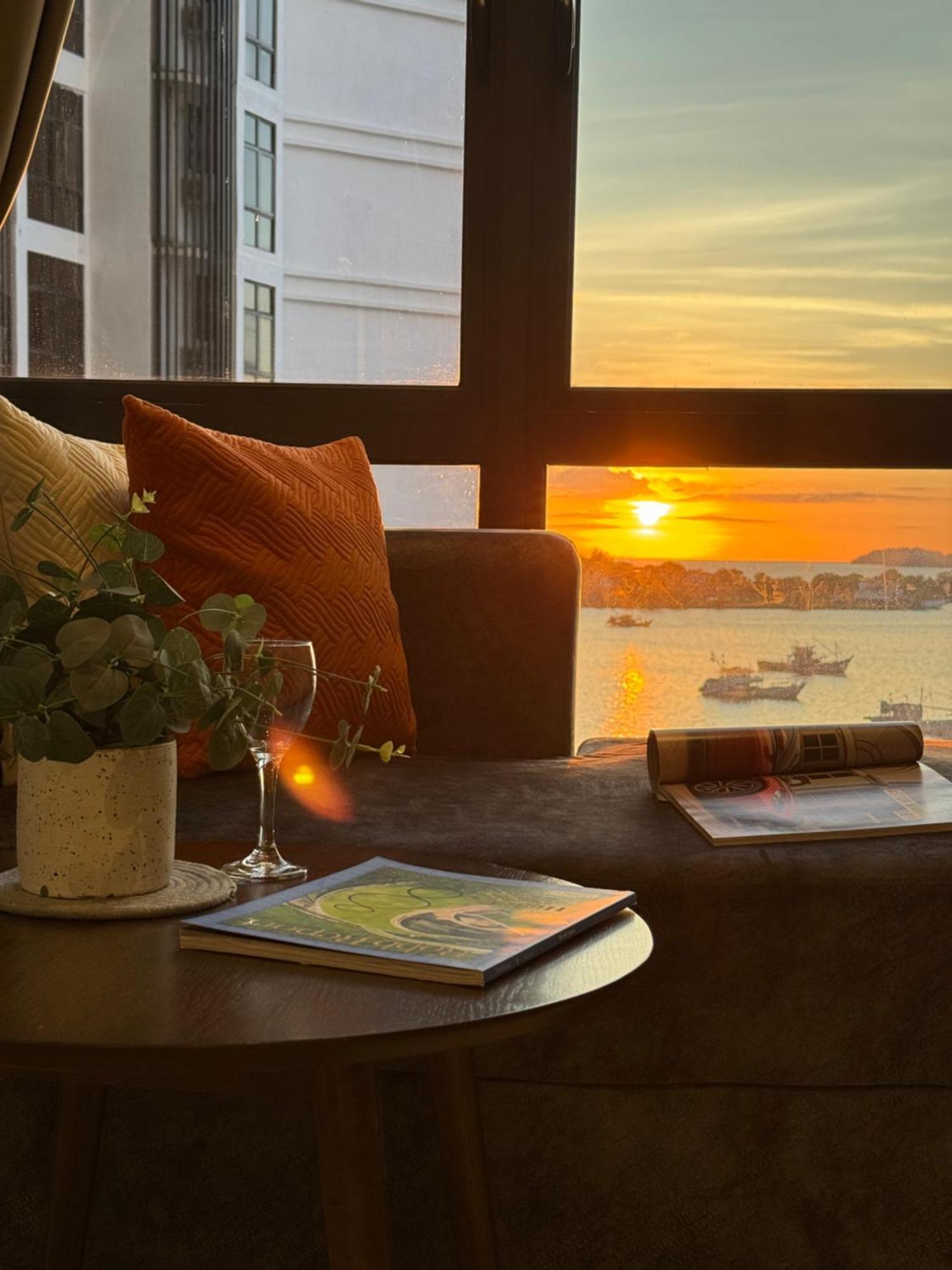 The Shore Cbd Kota Kinabalu By Laxzone Suite Dış mekan fotoğraf