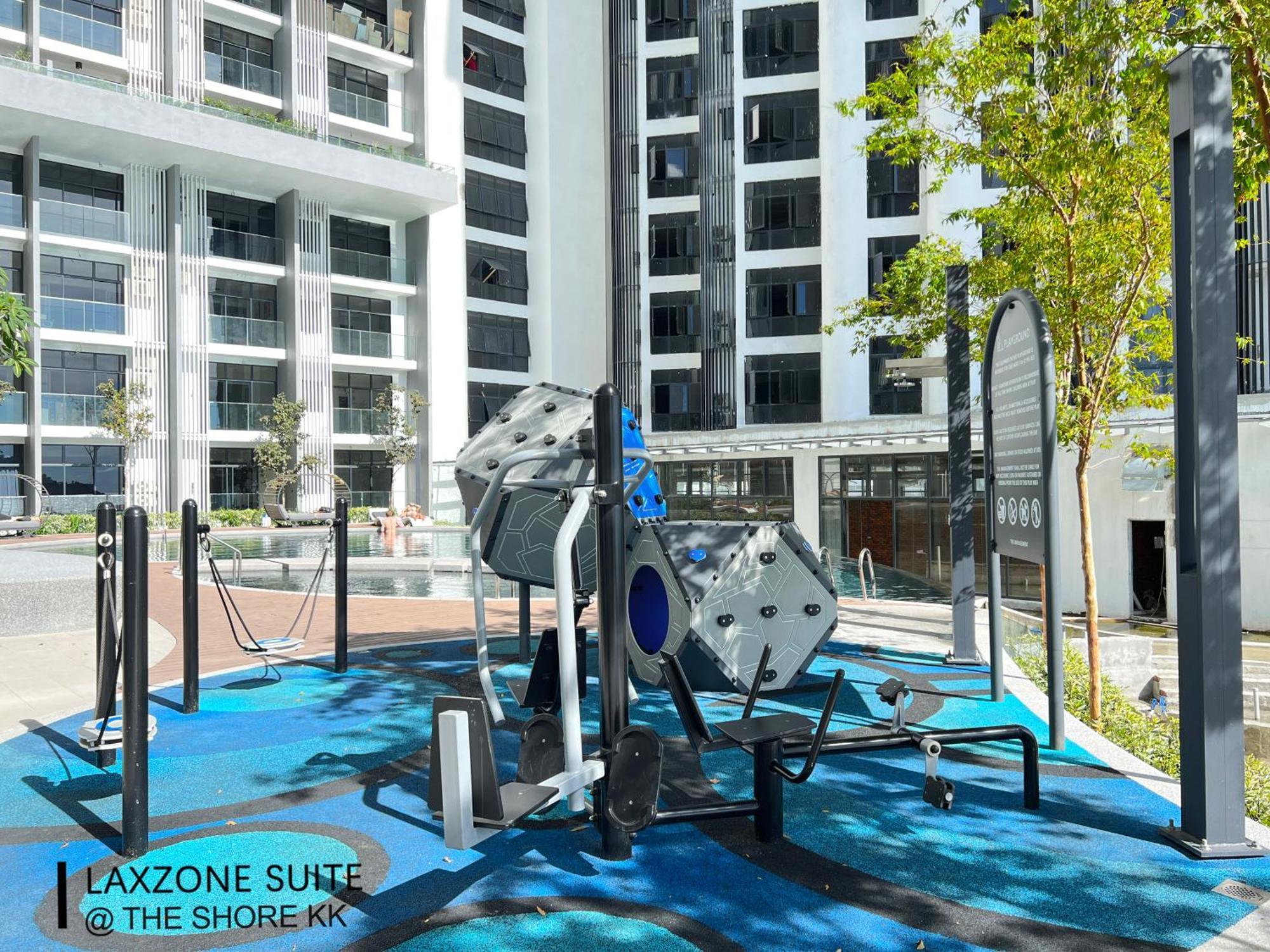 The Shore Cbd Kota Kinabalu By Laxzone Suite Dış mekan fotoğraf