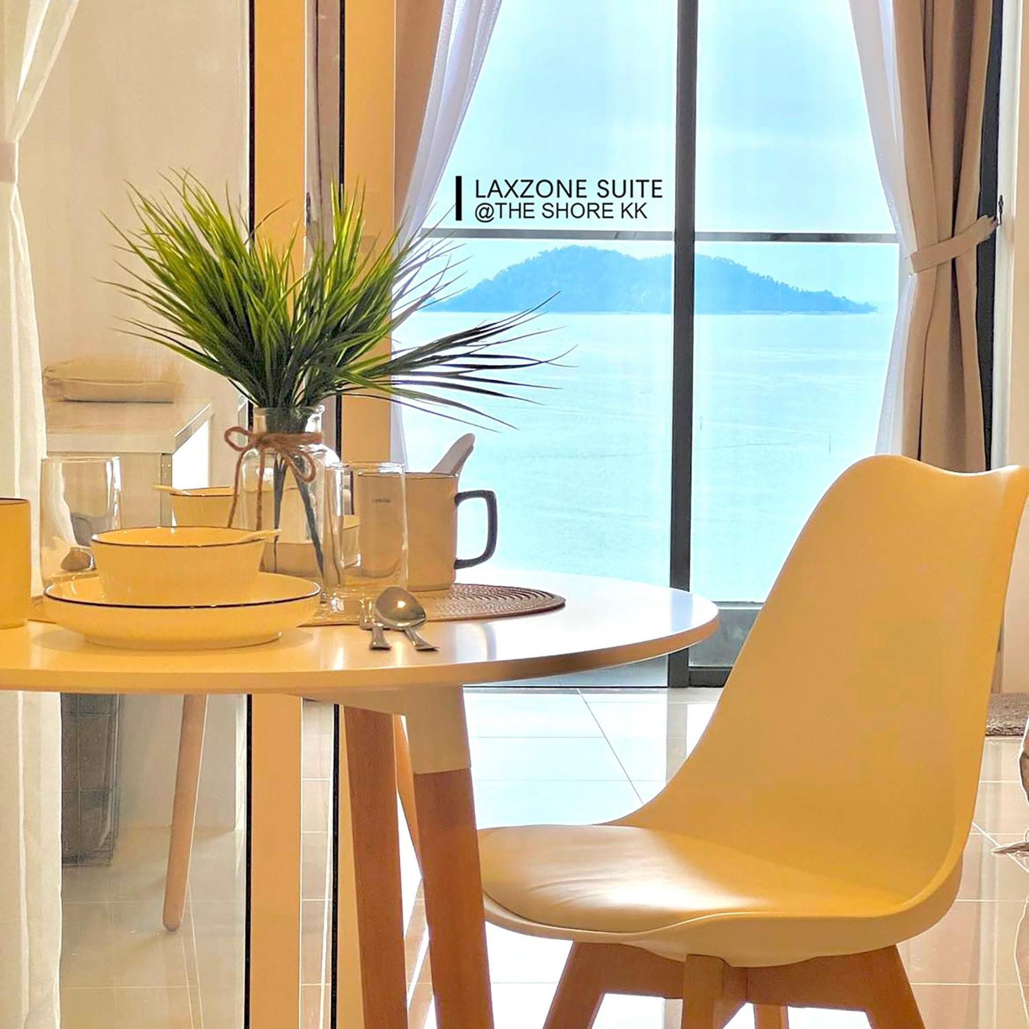 The Shore Cbd Kota Kinabalu By Laxzone Suite Dış mekan fotoğraf